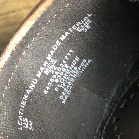 Covington Florence Women’s Brown Woven Leather Slip On Shoe Size 5M - Picture 9 of 9